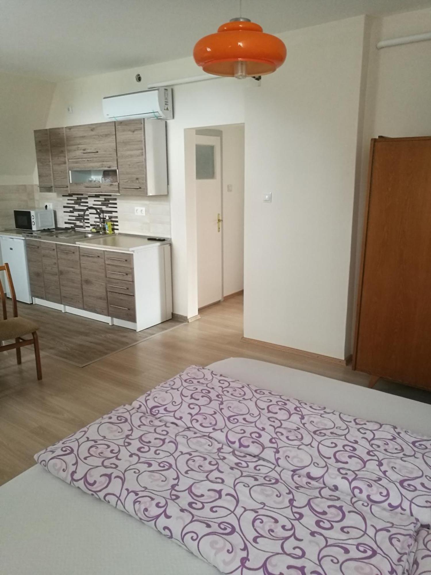 Hotel Revesz Vendeghaz Harkány Exteriér fotografie