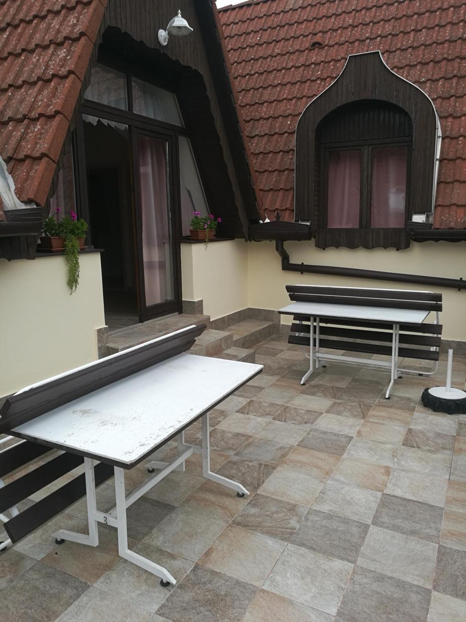 Hotel Revesz Vendeghaz Harkány Exteriér fotografie